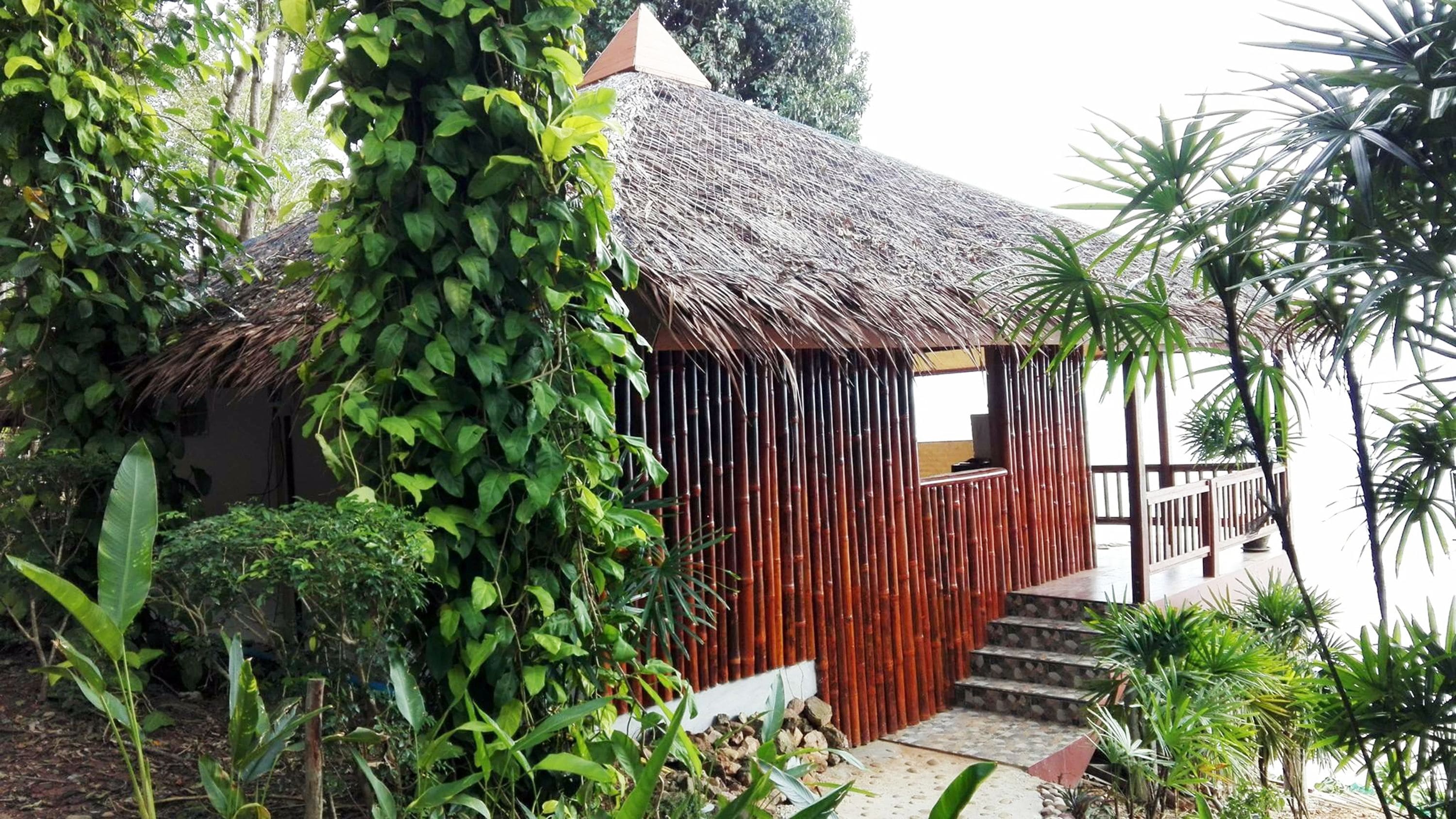 family villa, beachfront | 1 bedroom, in-room safe, free wifi, bed sheets