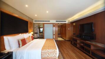 Executive Suite | Exterior