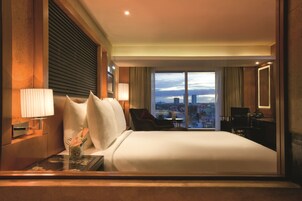 고급 침구, 오리/거위털 이불, 메모리폼 침대, 미니바