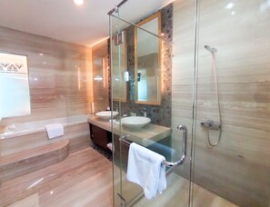 Presidential Suite | Bathroom sink