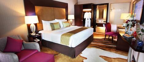 Sviitti | 1 makuuhuone, minibaari, tallelokero huoneessa, työpöytä