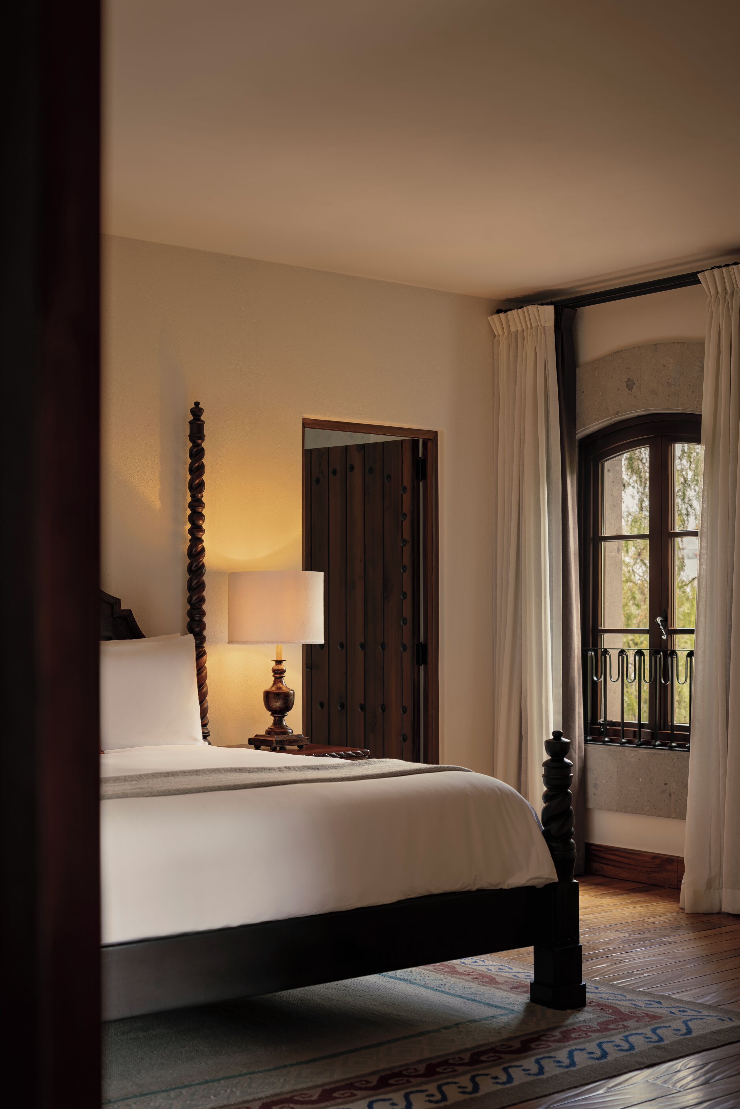 Deluxe Colonial Suite | Bettwäsche aus ägyptischer Baumwolle, hochwertige Bettwaren