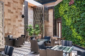 Executive-lounge