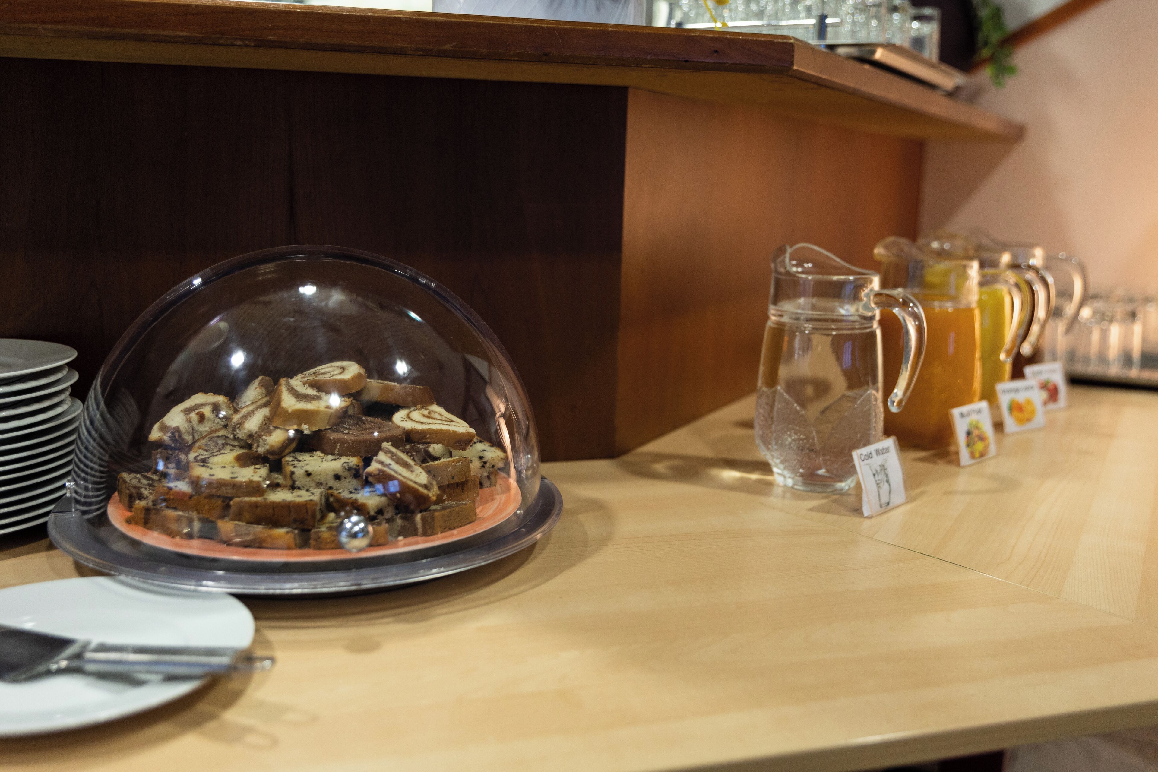 free daily self-service breakfast