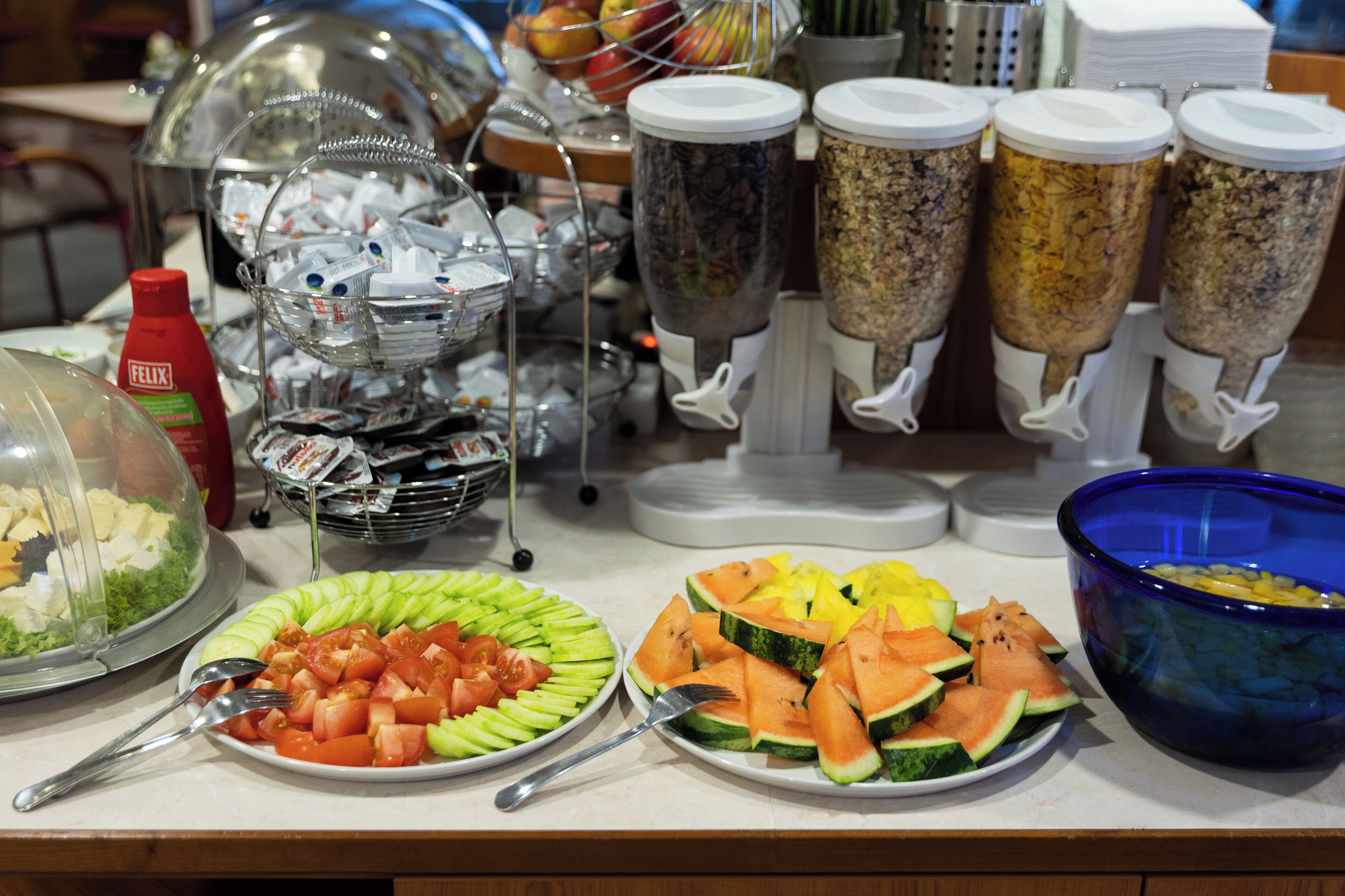 free daily self-service breakfast