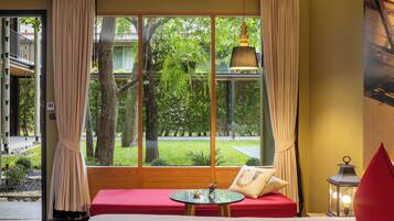 Deluxe Garden View | Pemandangan dari bilik