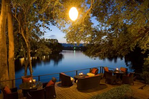 Lounge - U Inchantree Kanchanaburi (Kanchanaburi)