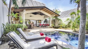 Private pool