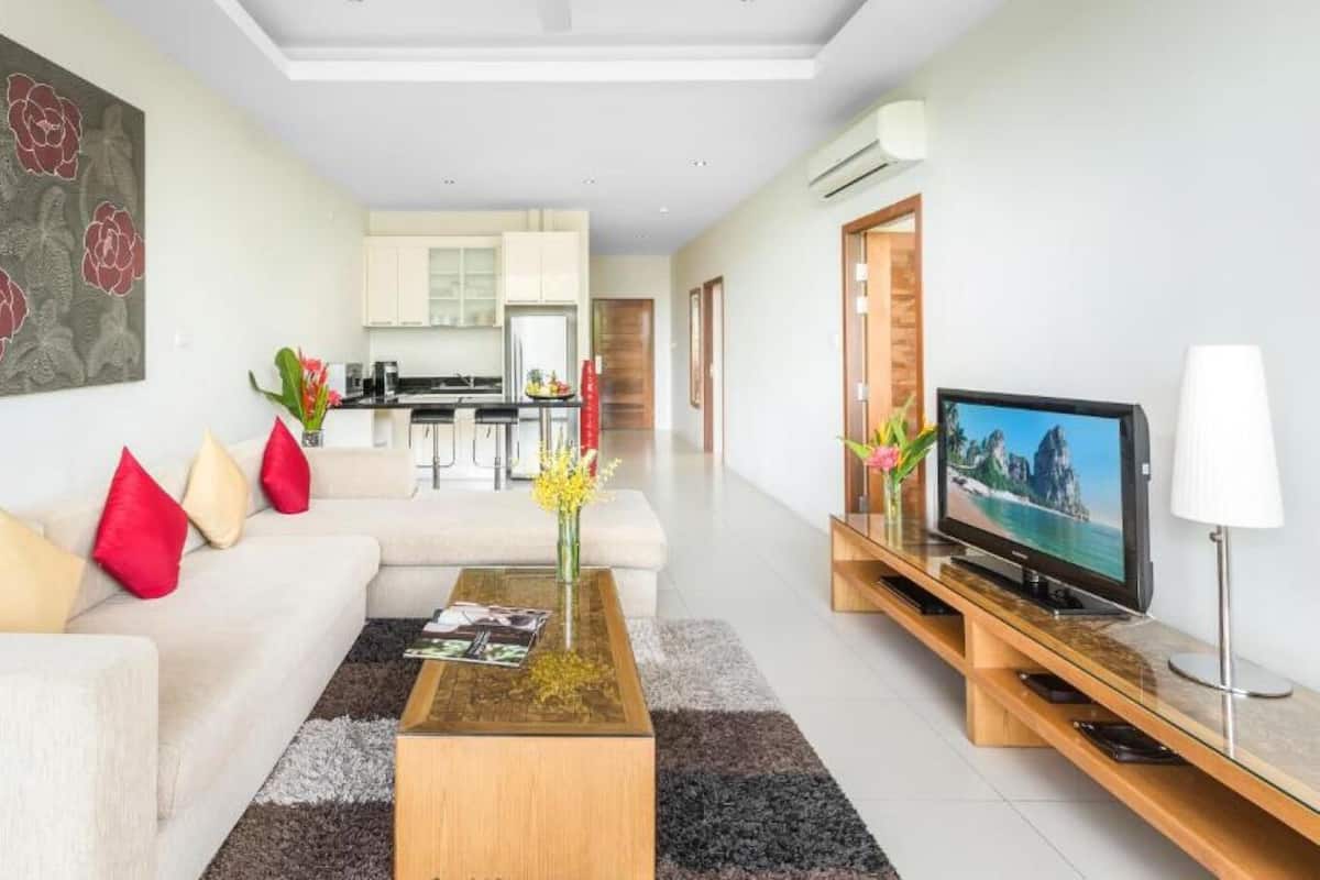 Deluxe Apartment, 2 Bedrooms | Living area | 45-inch Smart TV with digital channels, TV