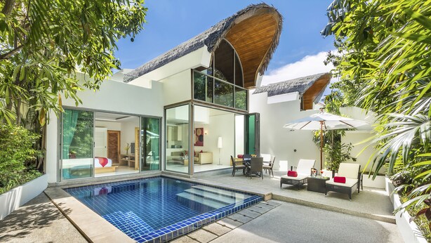A modern house with a swimming pool, glass doors, and a thatched roof. - Beach Republic, Koh Samui (Koh Samui)