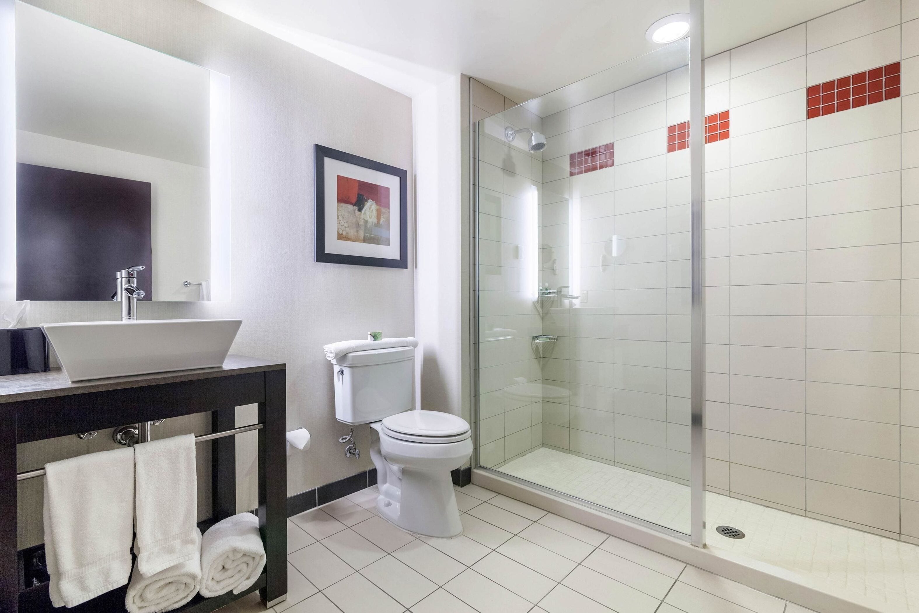 suite, 1 bedroom, non smoking, city view | bathroom | hair dryer, towels, soap, shampoo