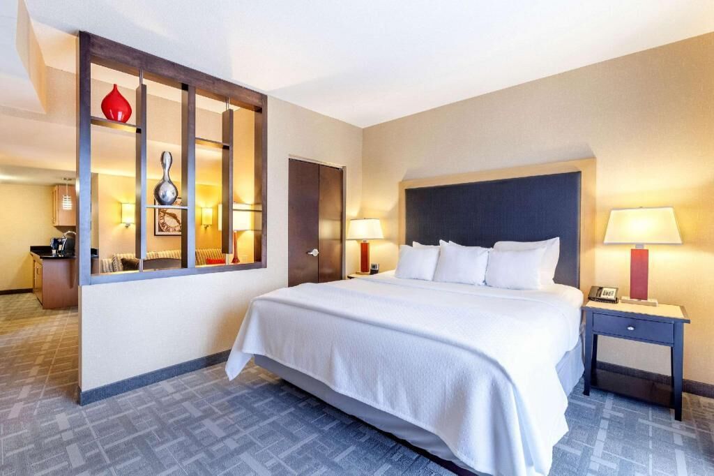 1 bedroom, Egyptian cotton sheets, premium bedding, pillow-top beds