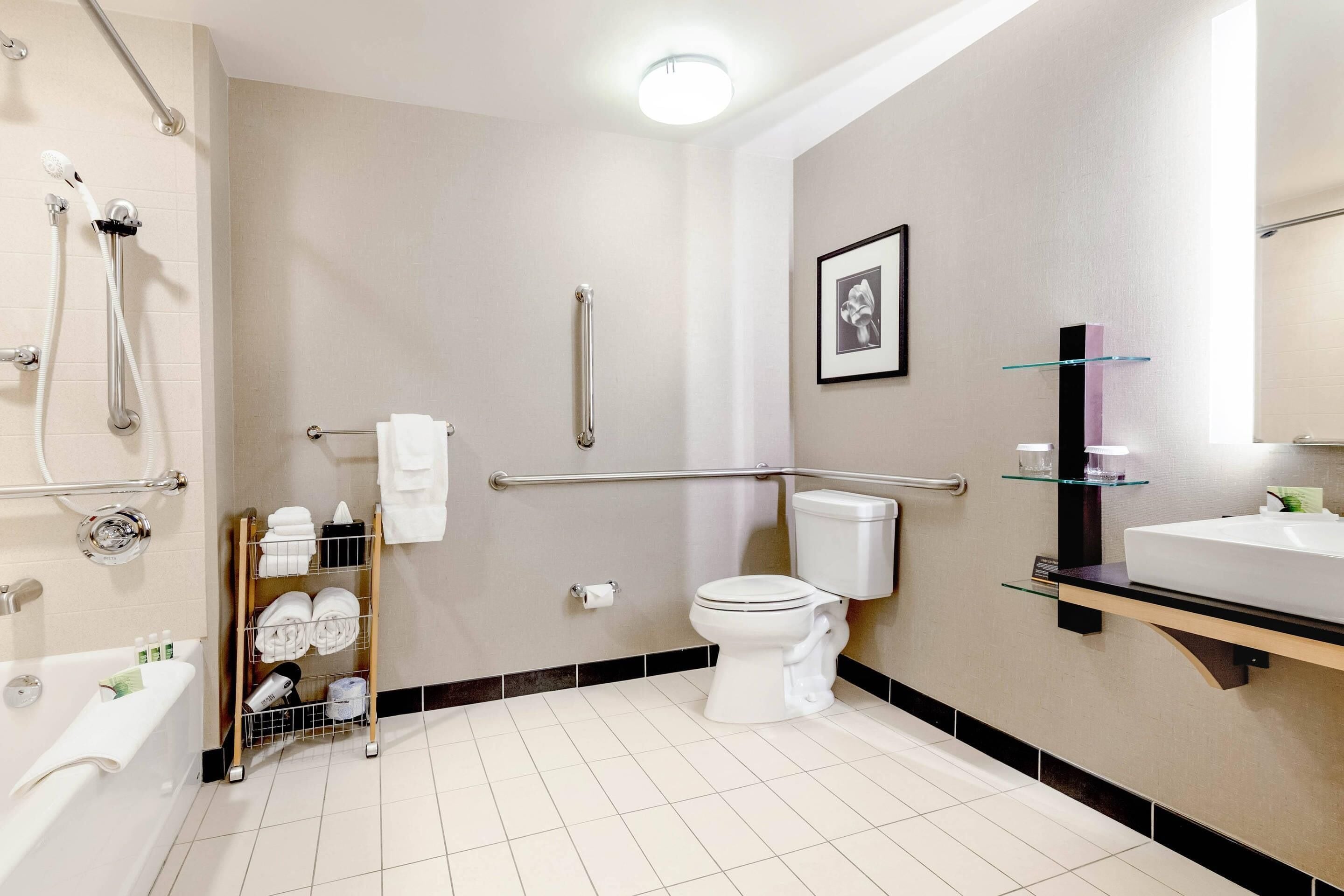 1 bedroom, egyptian cotton sheets, premium bedding, pillow-top beds