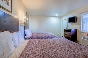 Room, 2 Double Beds, Non Smoking