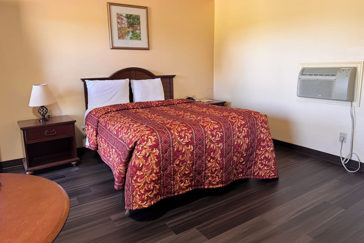 1 chambre, rideaux occultants, fer et planche à repasser, Wi-Fi gratuit