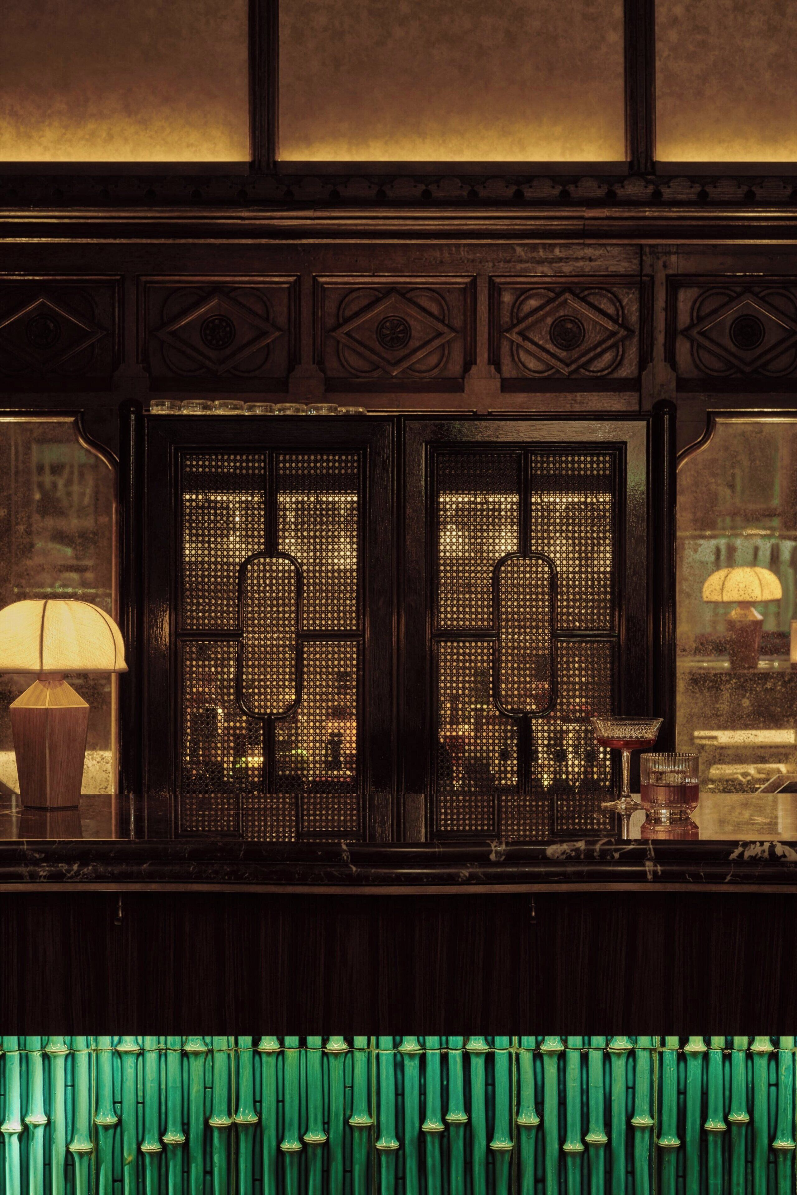 3 restaurants, breakfast, lunch, dinner served; british cuisine