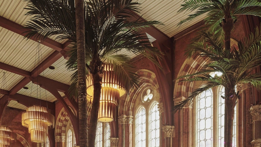 St. Pancras London, Autograph Collection ®