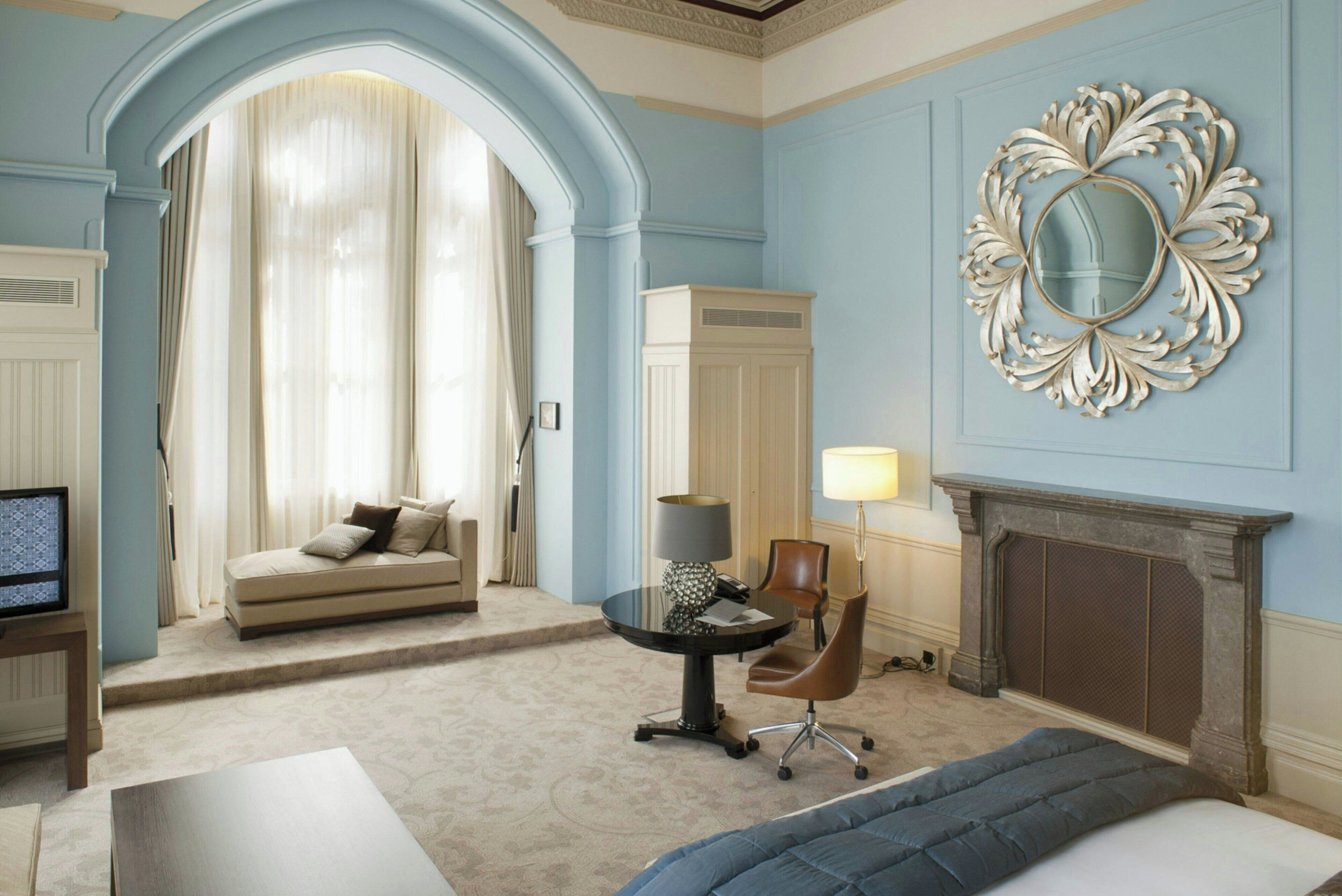 sir john betjeman suite, 1 bedroom suite, 1 king | 1 bedroom, premium bedding, down duvets, pillow-top beds