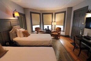 Room, Private Bathroom | Dihias secara berasingan, dilengkapkan perabot secara berasingan 