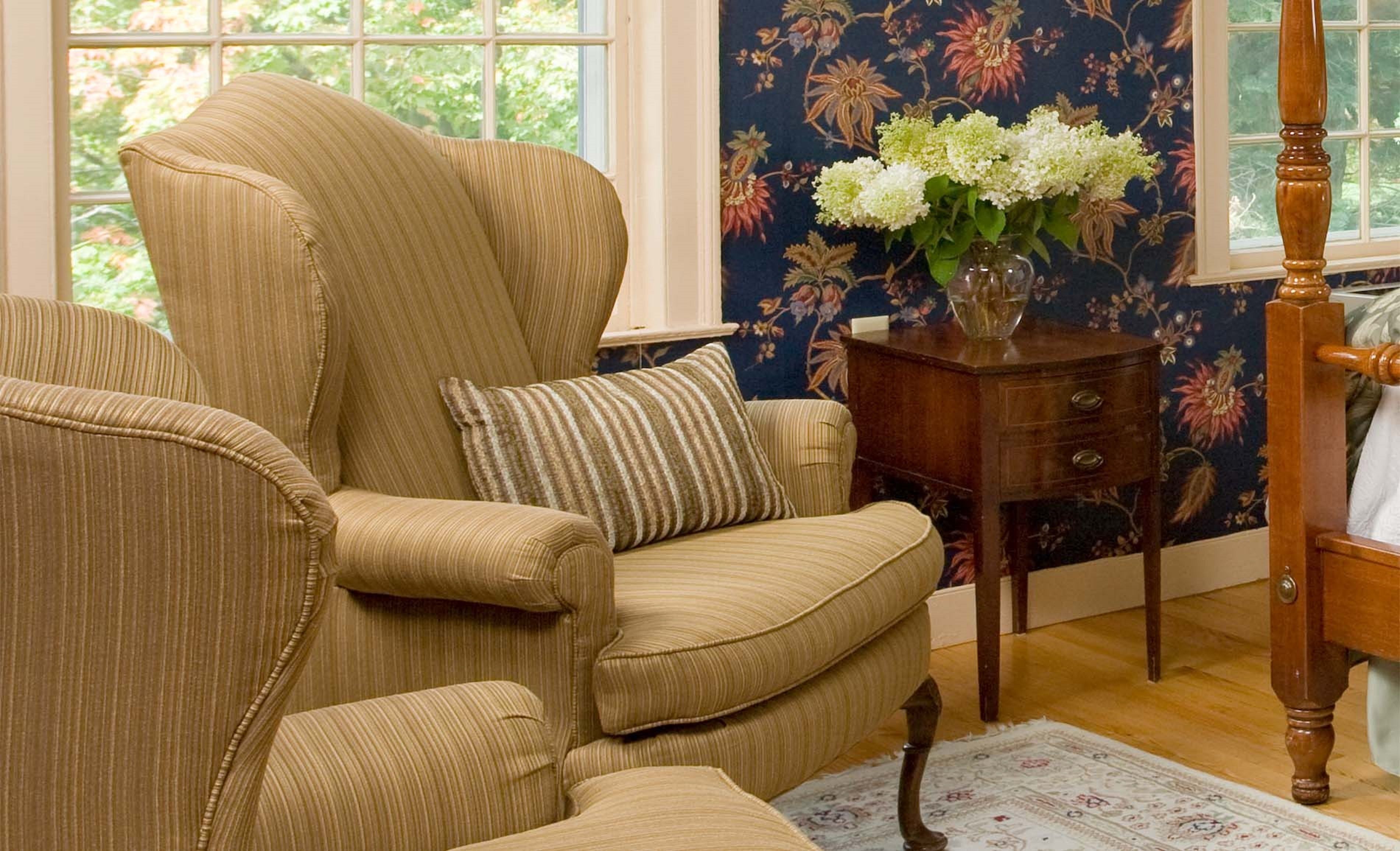 24 - swift room | 1 bedroom, individually decorated, individually furnished