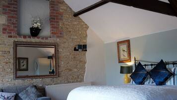 Luxury Double Room, Ensuite, Garden View (Room 1 - Ashtree)