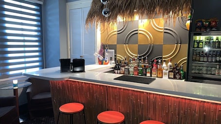 Bar (en la propiedad)