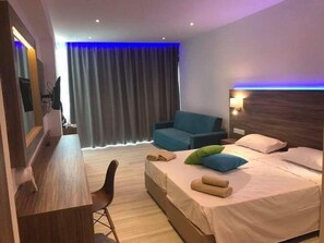 家庭客房 (Swim Up) | 高級寢具、遮光窗簾/窗簾、隔音、Wi-Fi (收費)