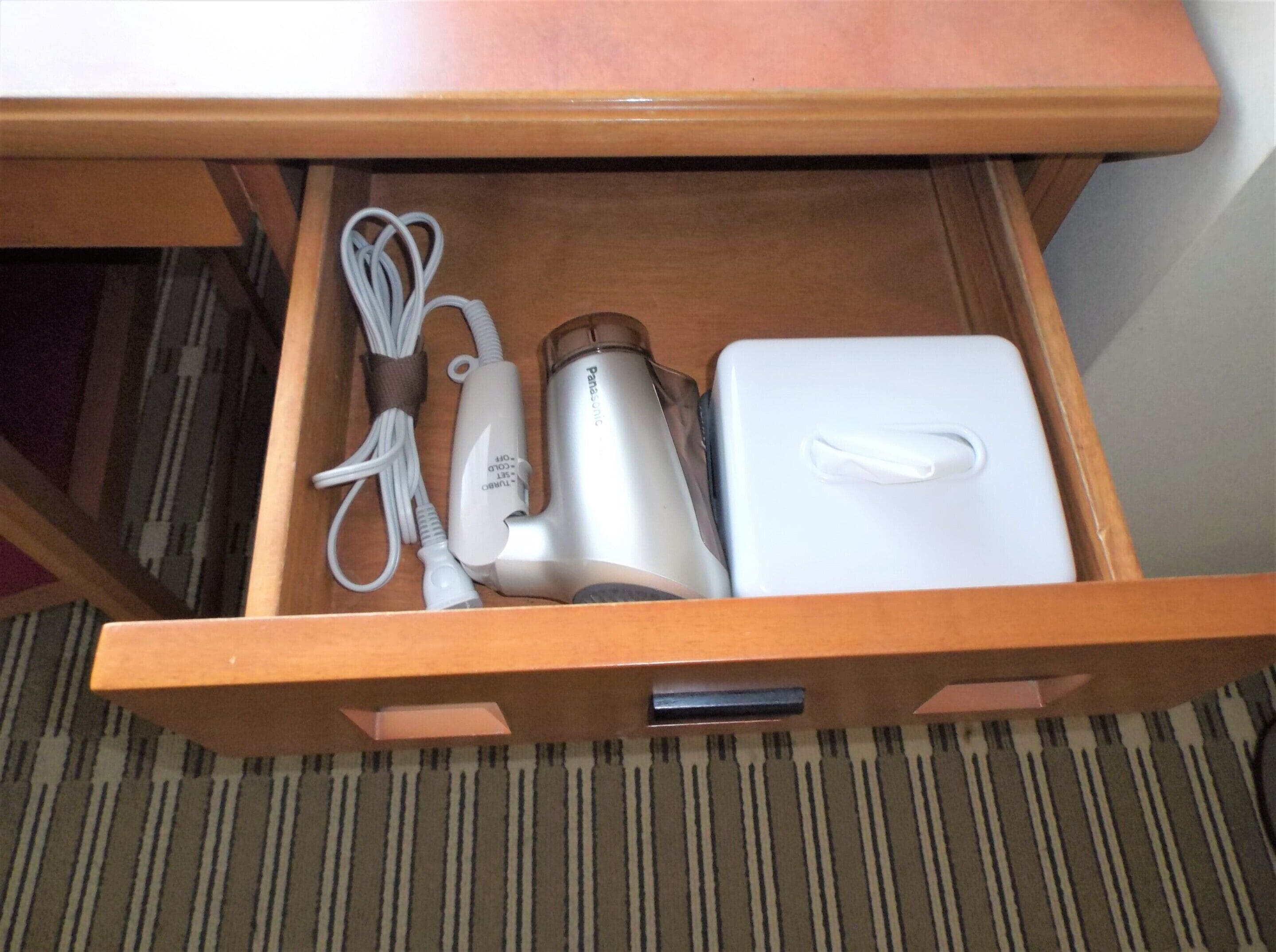 1 bedroom, in-room safe, desk, blackout curtains