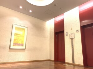 Elevator