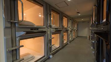 Capsule with Single Bed, Non Smoking | Free wired internet