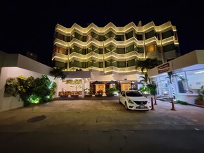 Front of property - Hotel Plaza Cozumel (Cozumel)