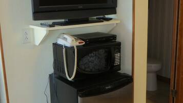 Desk, iron/ironing board, free WiFi, bed sheets