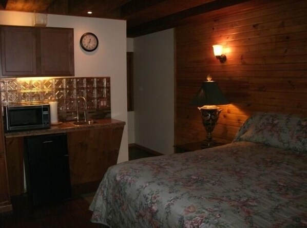 Deluxe Room, 1 King Bed