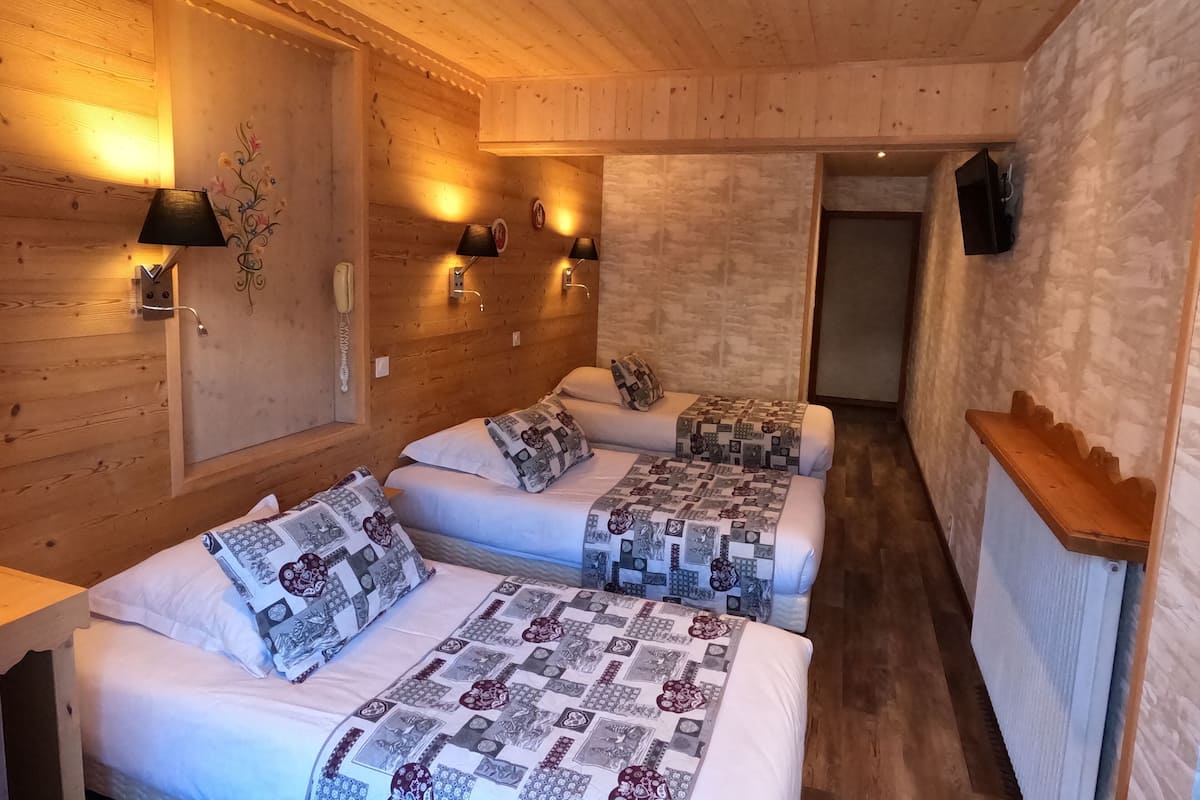 Triple Room, Balcony | Select Comfort beds, desk, soundproofing, free WiFi