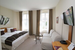 Desk, free WiFi, bed sheets