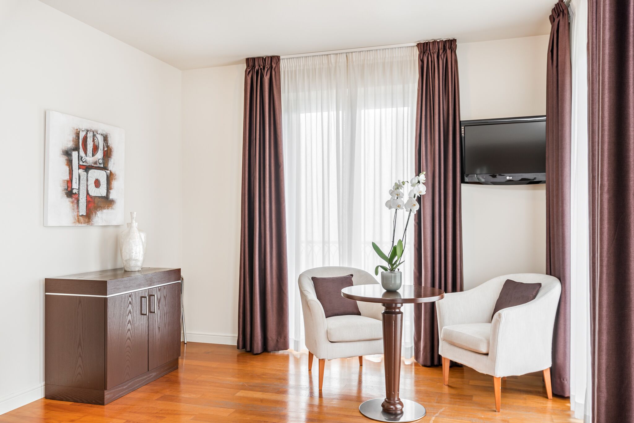 superior double room | 1 bedroom, in-room safe, blackout curtains, soundproofing