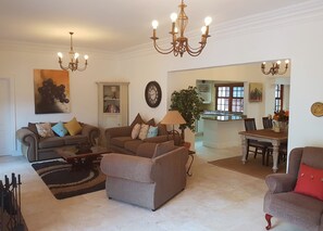 2 Bedroom Villa | Living area