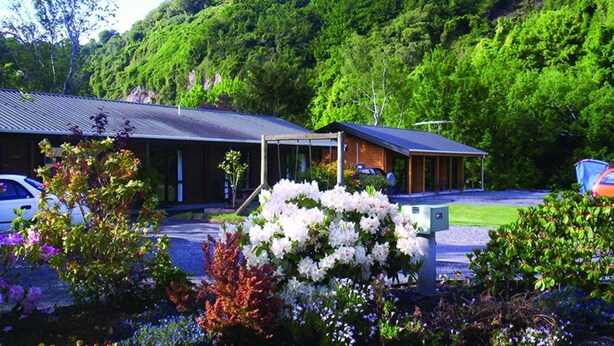 Garden - Leith Valley Holiday Park & Motels (Dunedin)