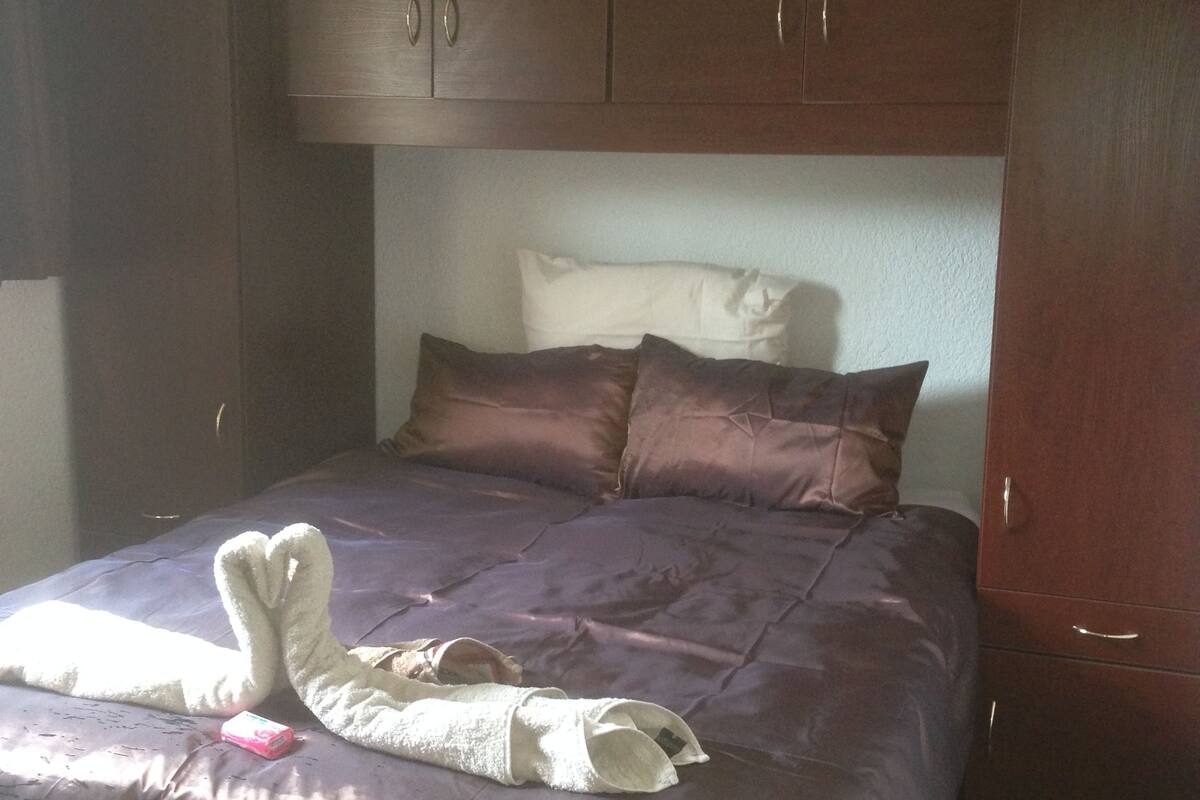 Ropa de cama de alta calidad y colchones Tempur-Pedic