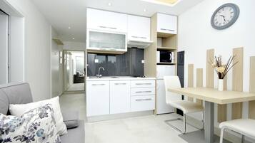 Romantic Apartment, 1 Queen Bed, Balcony, Sea View | Private kitchen | Fridge, microwave, stovetop, coffee/tea maker