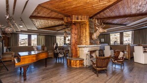 Lounge lobi