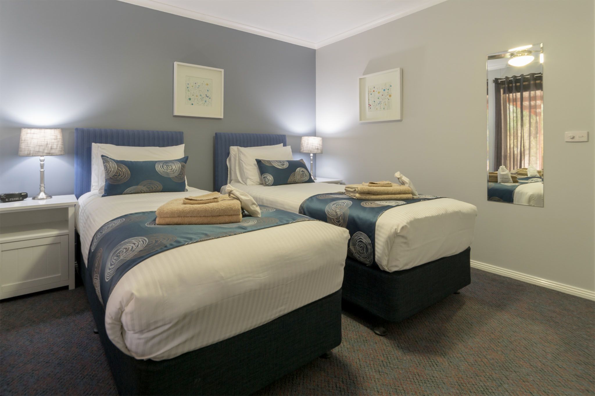 cottage, 3 bedrooms | 7 bedrooms, individually decorated, individually furnished