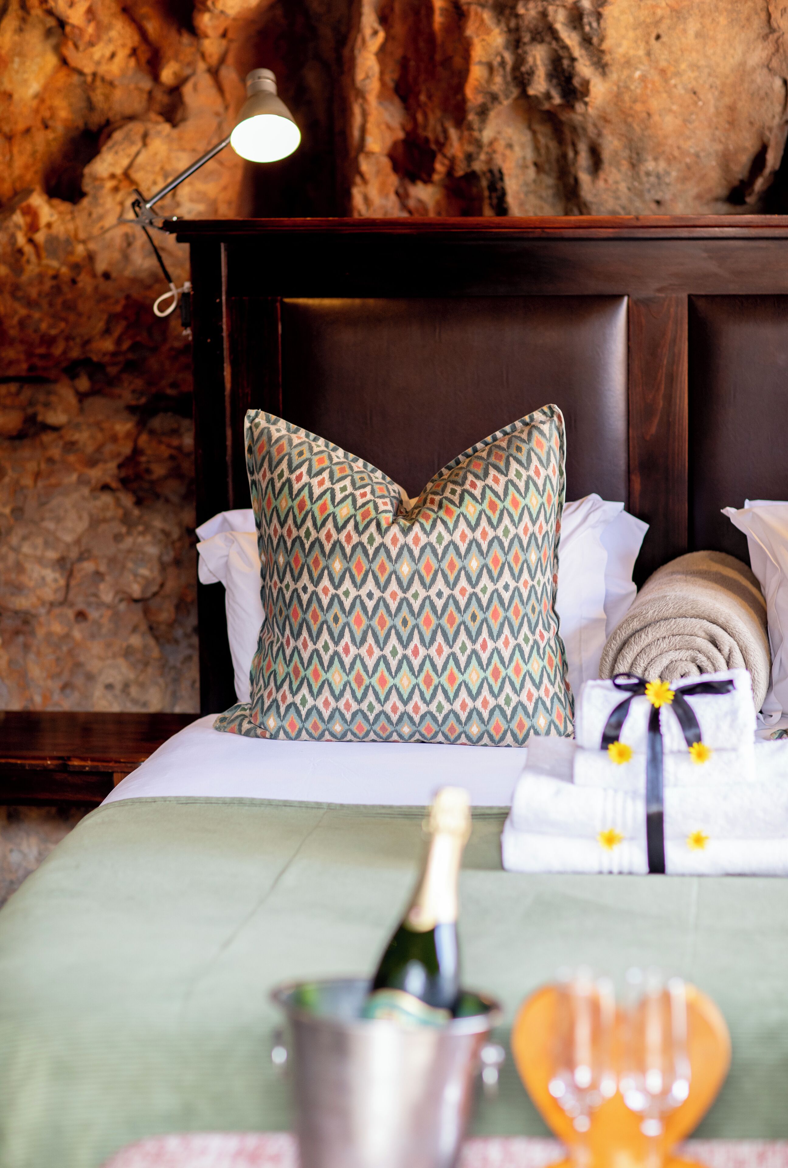 Honeymoon Suite | Bed sheets