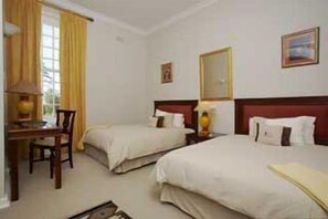 Phòng Suite (Manor) | Két bảo mật tại phòng, bàn, truy cập Internet không dây miễn phí