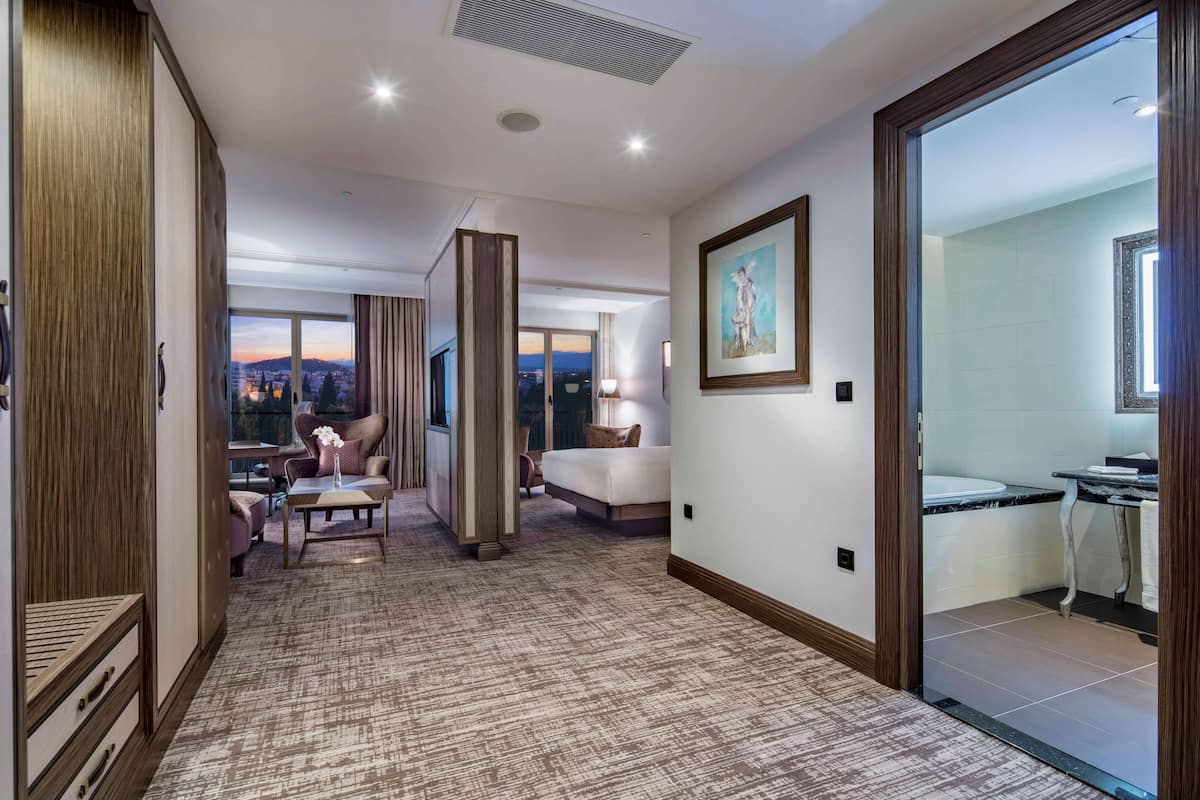 Junior Suite, 1 King Bed, Club lounge access | Living area | LED TV