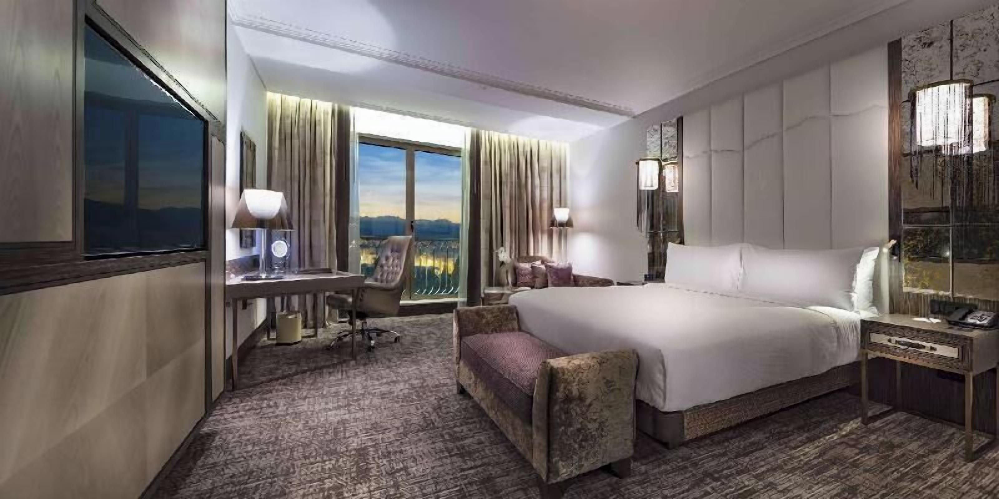 Minibar, coffre-fort pour ordinateur portable, bureau