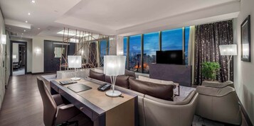 总统套房 | 起居区 | LED 电视