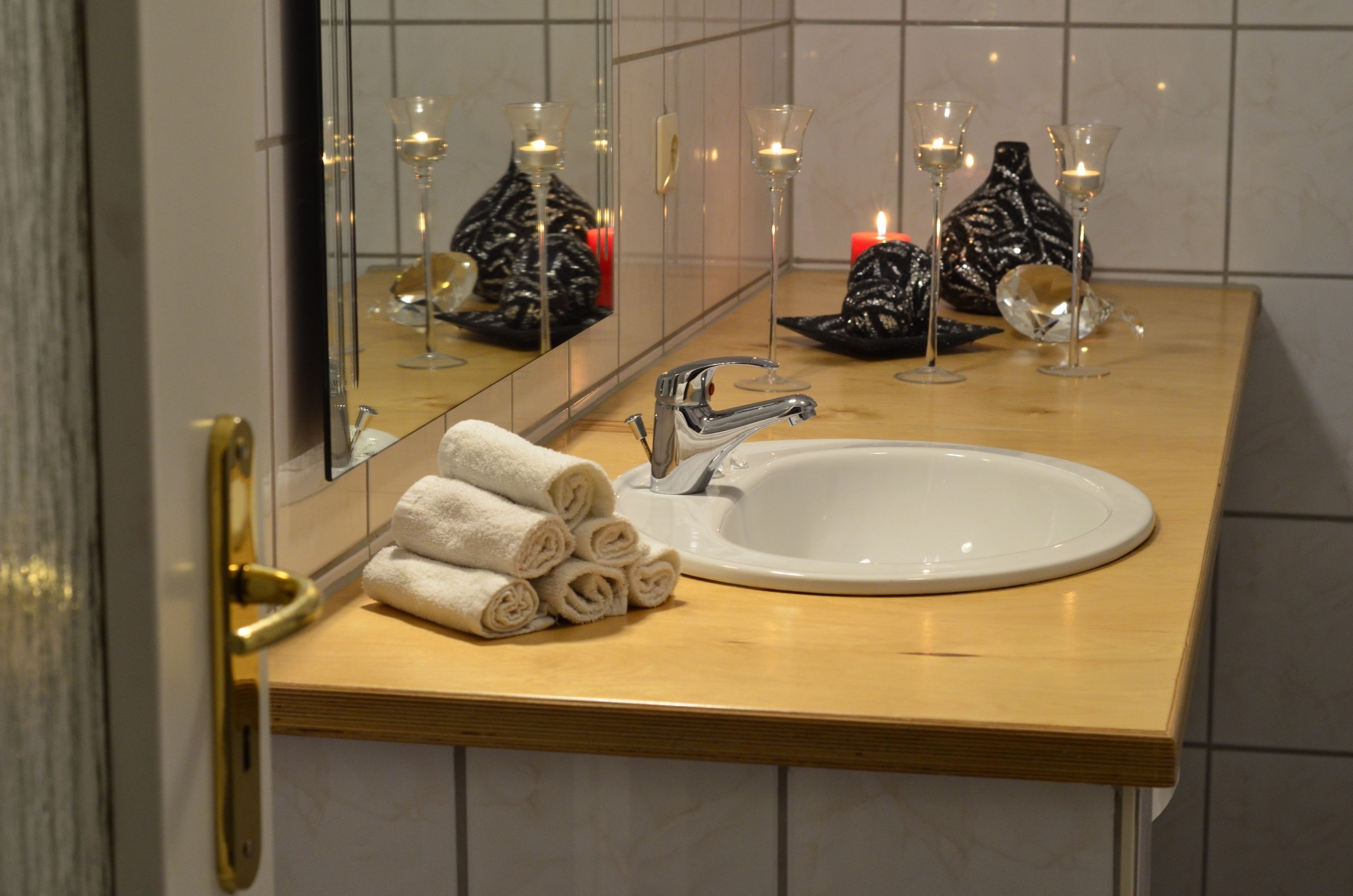 superior double room | bathroom | shower, rainfall showerhead, free toiletries, hair dryer