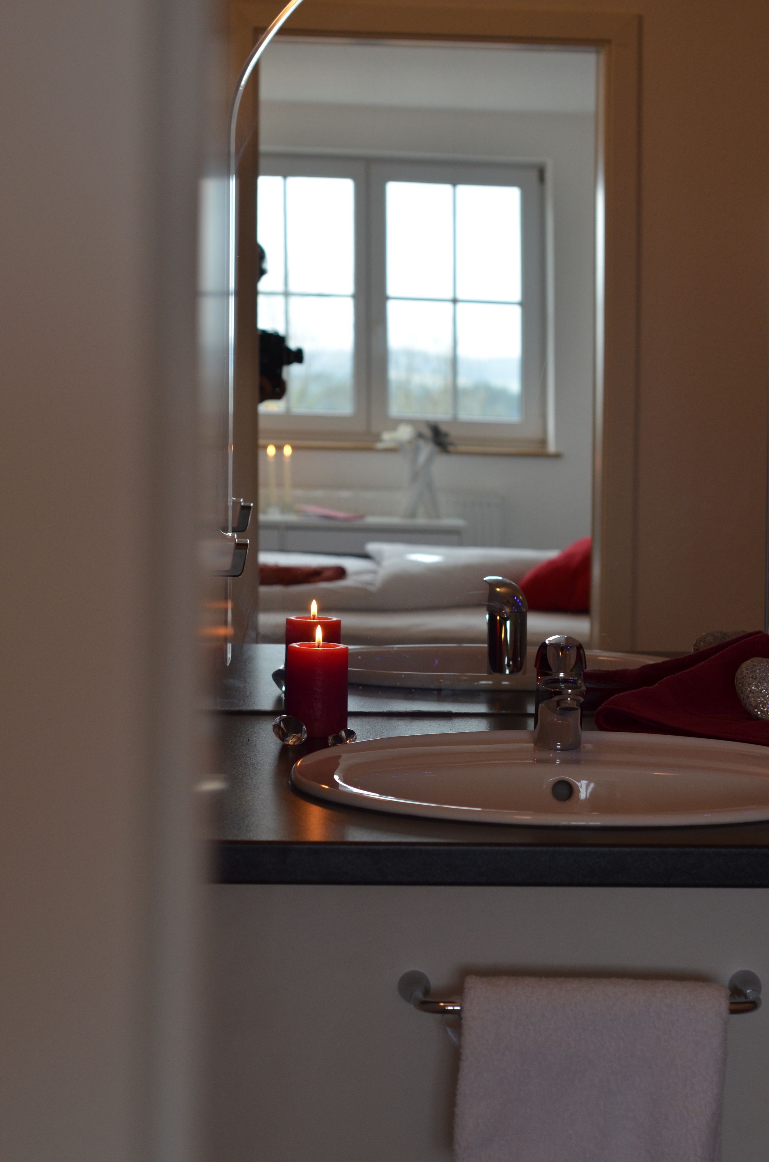 Business Single Room | Bathroom | Shower, rainfall showerhead, free toiletries, hair dryer