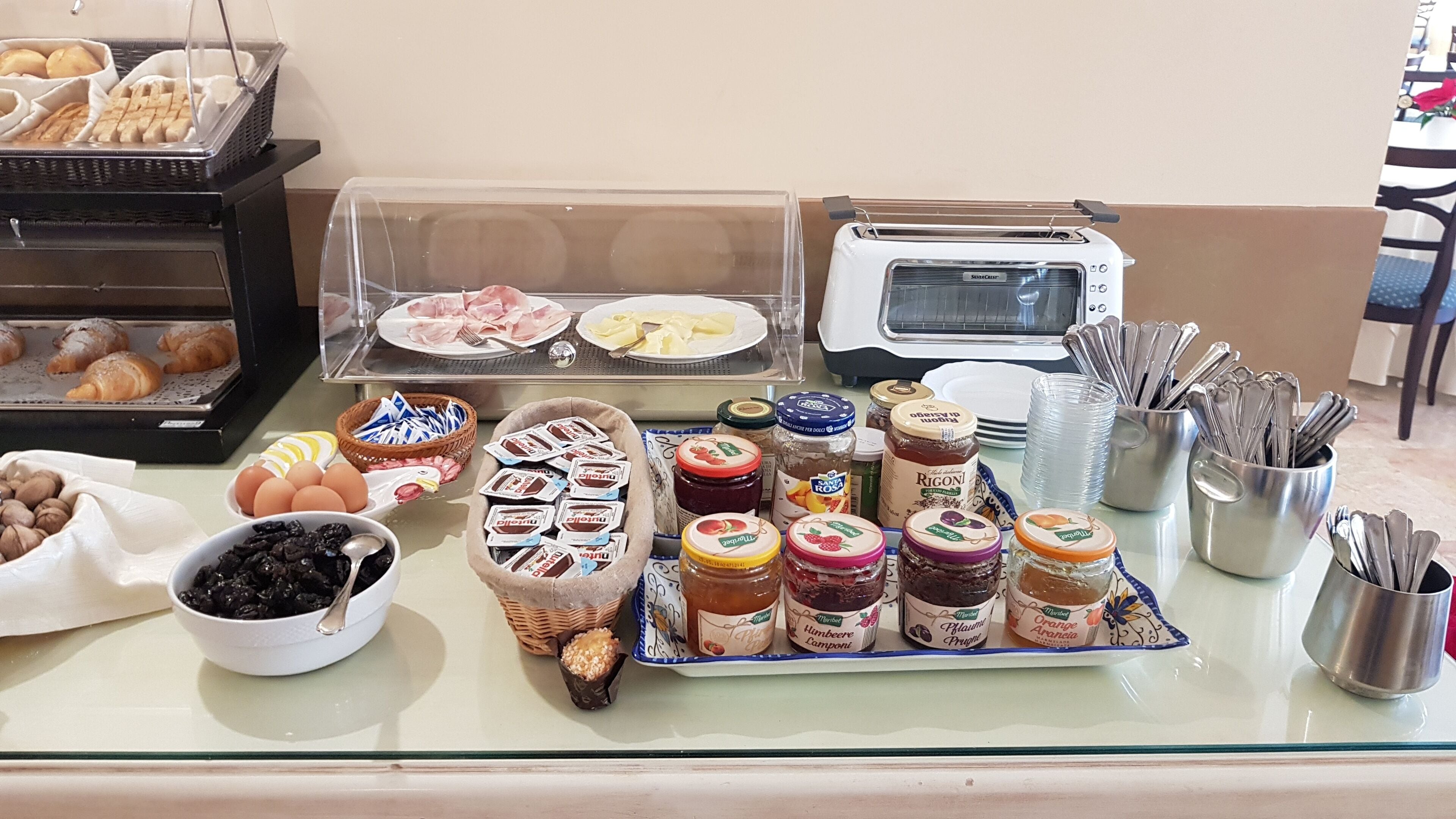 Desayuno estilo bufé